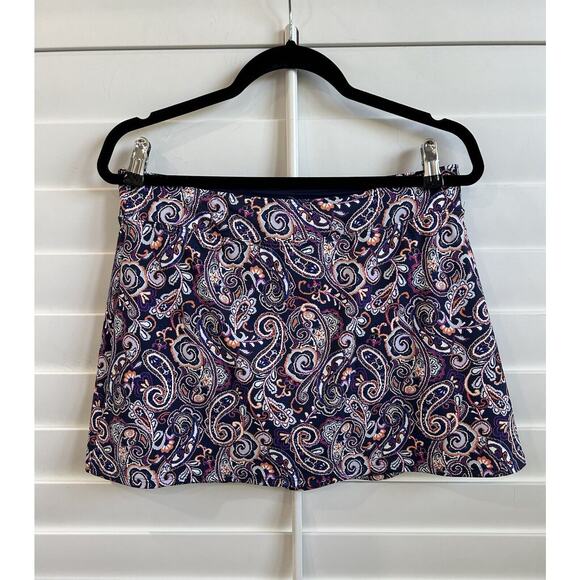 Lands’ End Navy Paisley Tummy Control Stretch Moisture Wick Skirt Skort size 10 - Picture 4 of 6